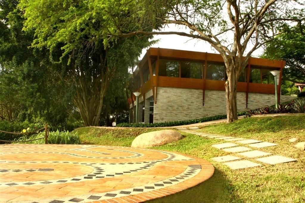 Oasis Hotel Spa غرافاتا المظهر الخارجي الصورة